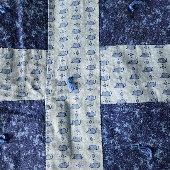 Handmade Children's Animal Print/ Cat Print 2 Sided Reversible Quilt 61"x34" - Picture 6 of 9